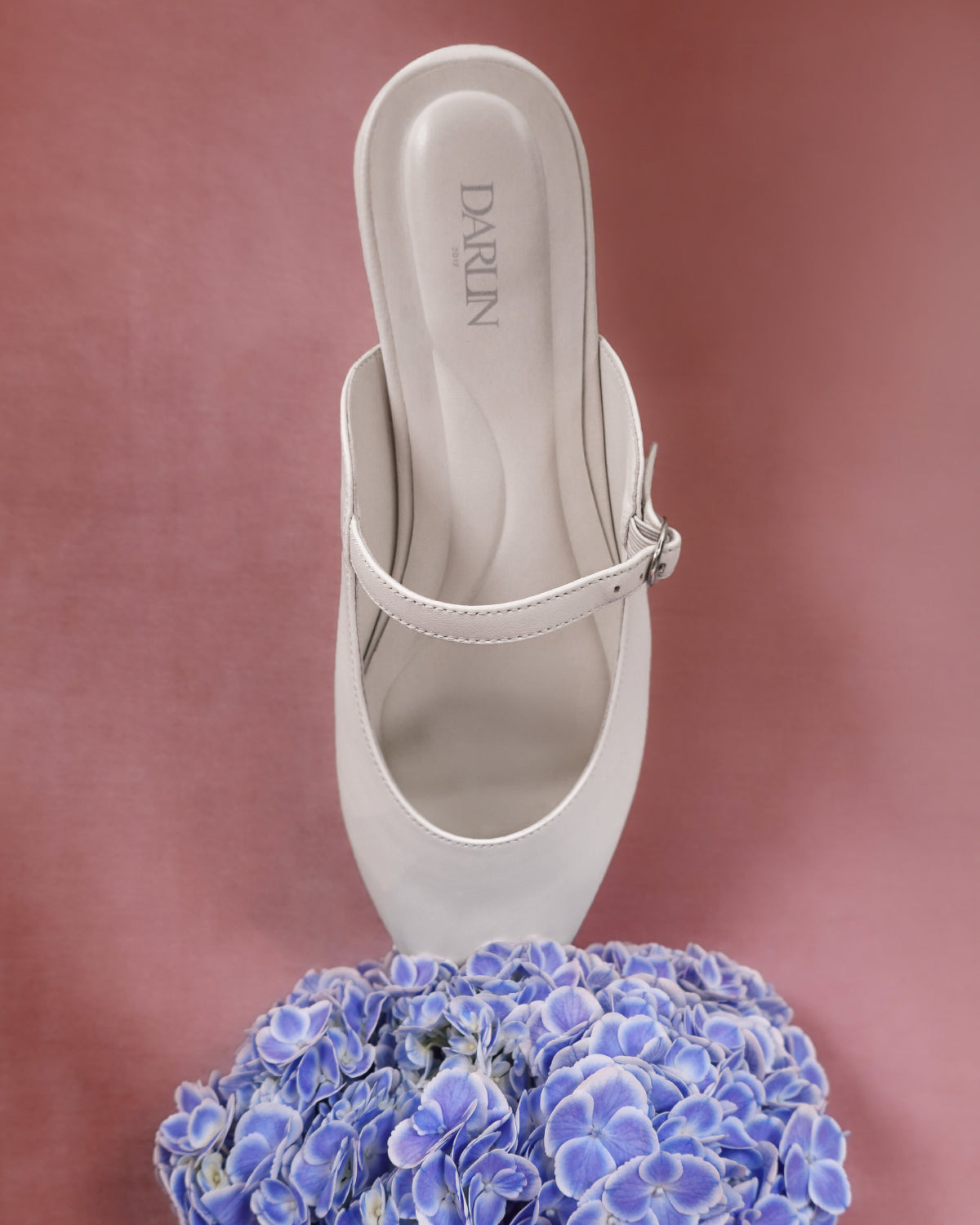รองเท้า DARLIN LAZY WALK สี Off-white